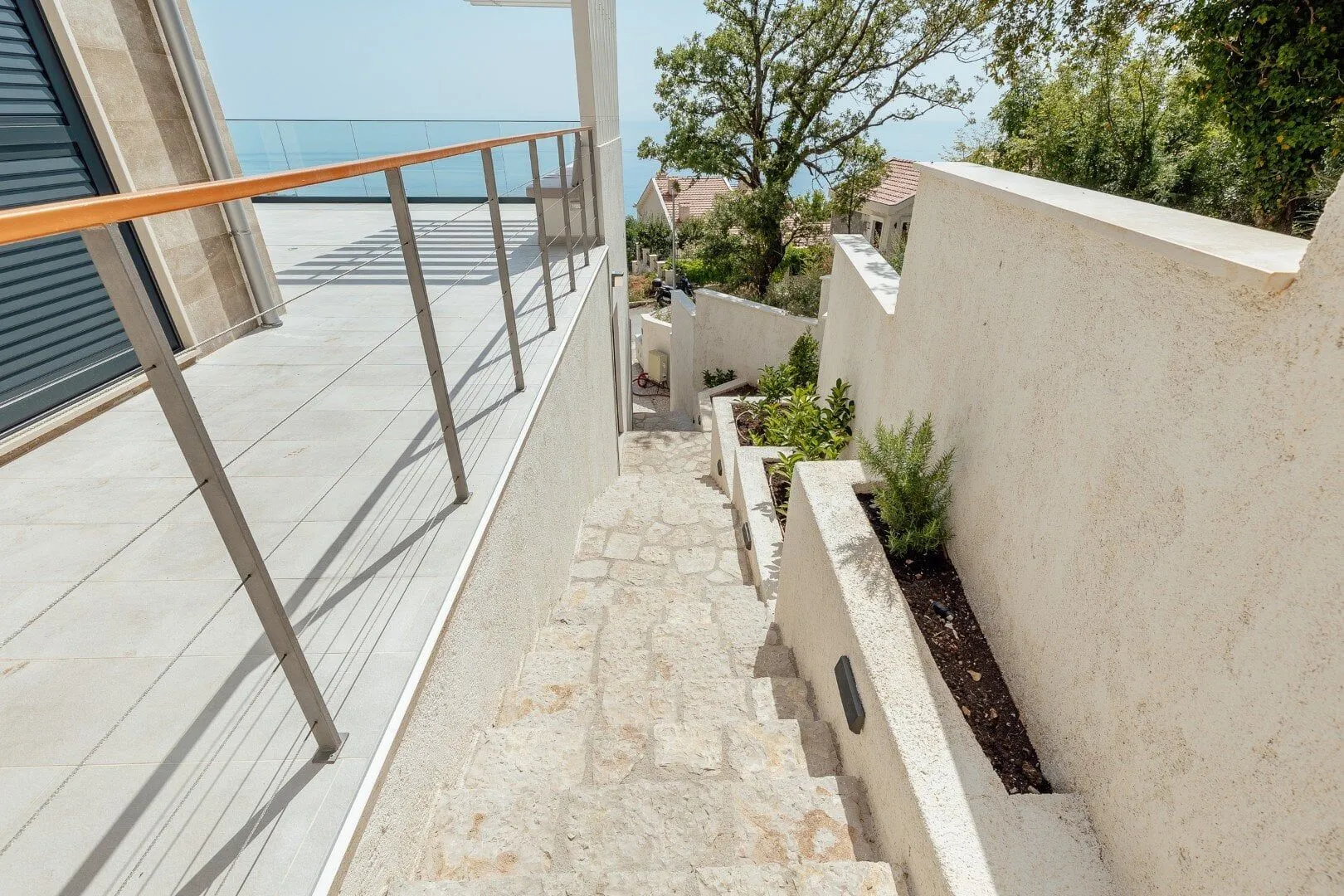Sale, house, 250m², Blizikuće, Budva
