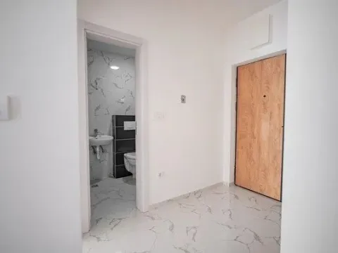 Sale, one bedroom apartment, 46m², Podkošljun, Budva - image 15