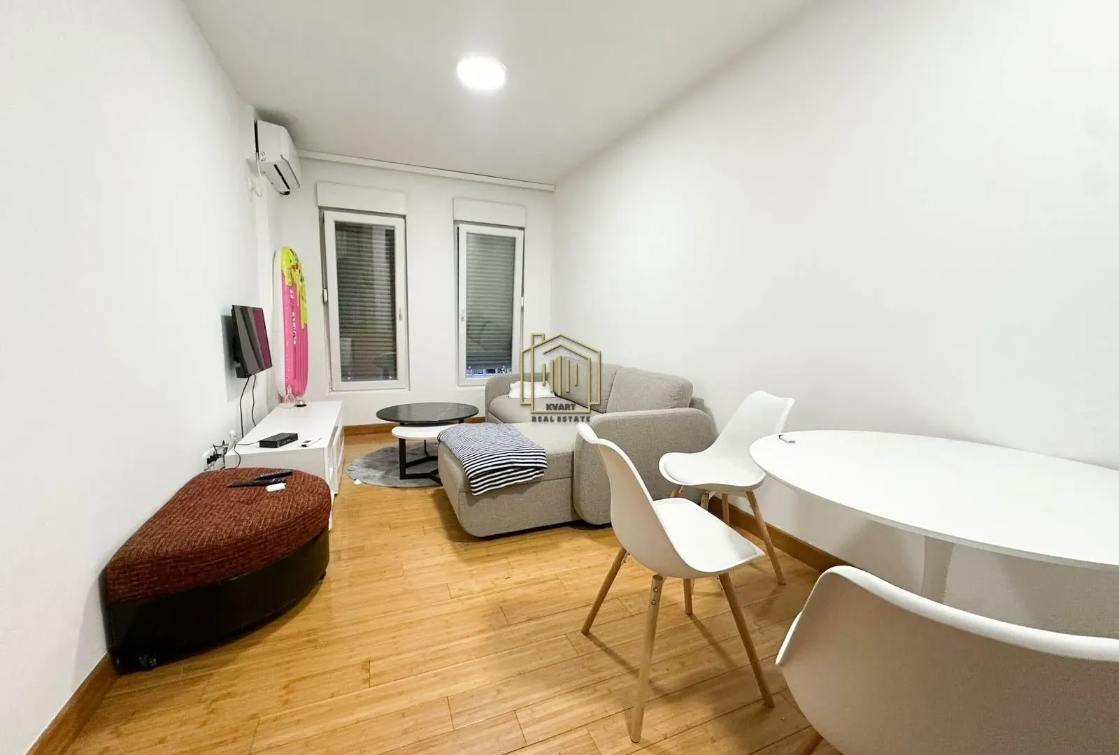 Izdavanje, jednosoban stan, 45m², Vezirov Most, Podgorica