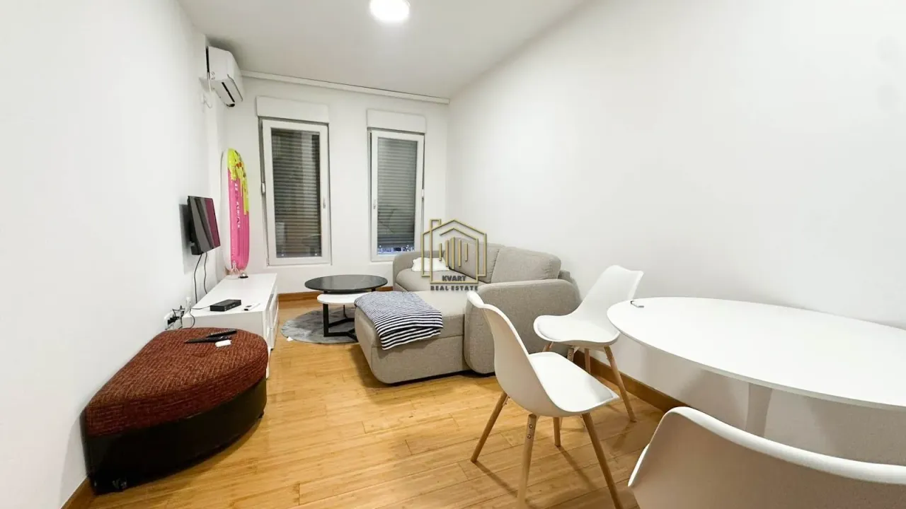 Izdavanje, jednosoban stan, 45m², Vezirov Most, Podgorica