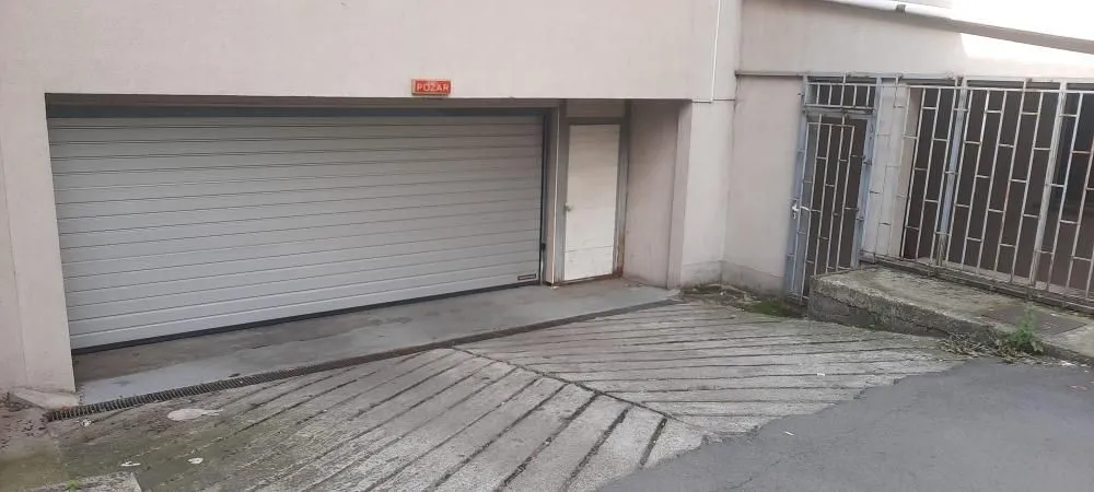 Rent, parking/garage, 26m², Južni Bulevar, Vračar Sve Podlokacije