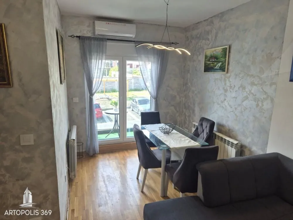 Prodaja, trosoban stan, 67m², Zemun Gornji Grad, Zemun Sve Podlokacije