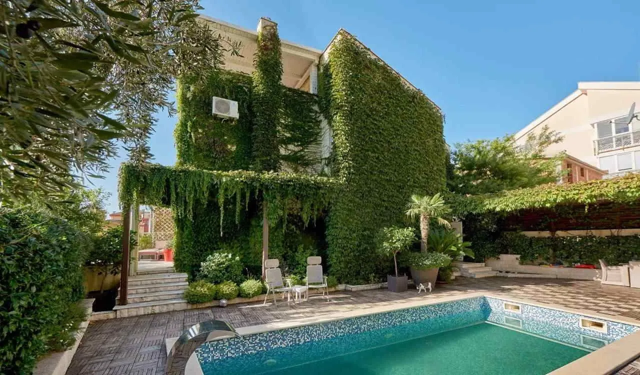 Sale, house, 292m², Podmaine, Budva