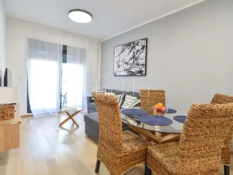 Prodaja, stan, 43m², Tivat, Crna Gora - image 2