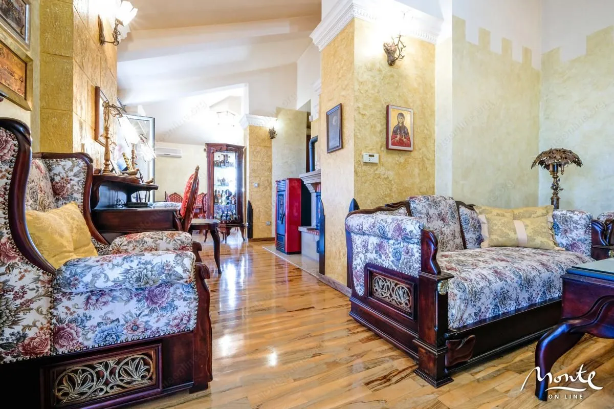 Sale, four bedroom apartment, 179m², Budva, Crna Gora