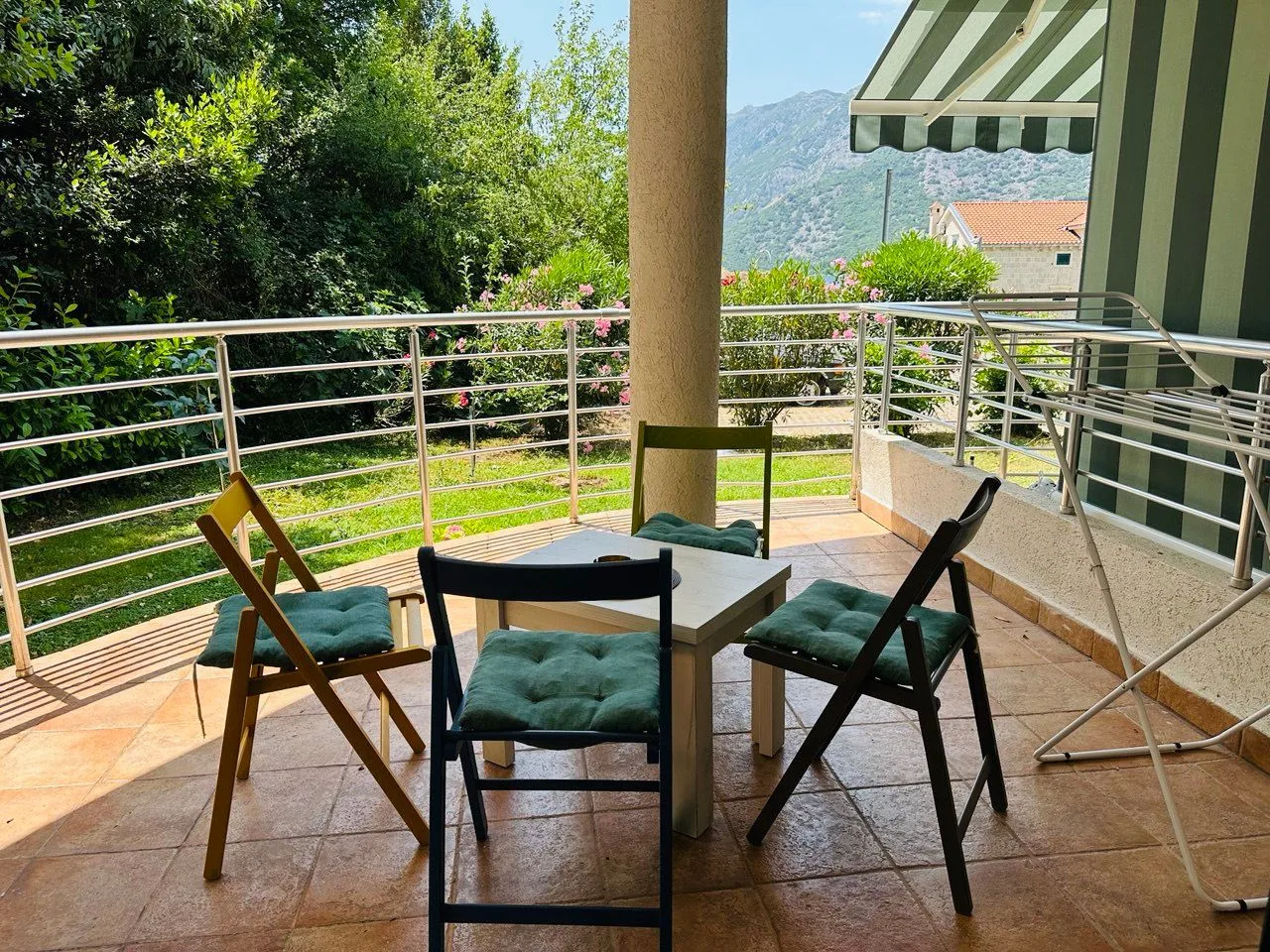 Prodaja, jednosoban stan, 65m², Risan, Kotor