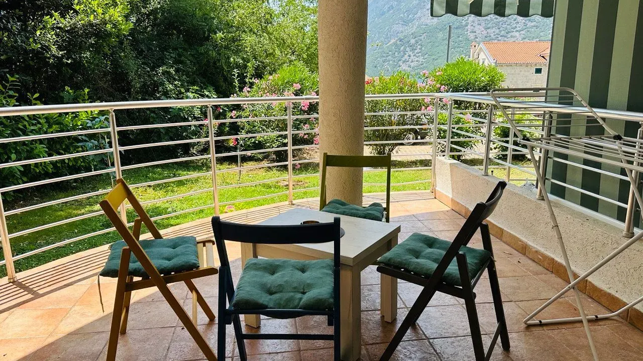 Prodaja, jednosoban stan, 65m², Risan, Kotor