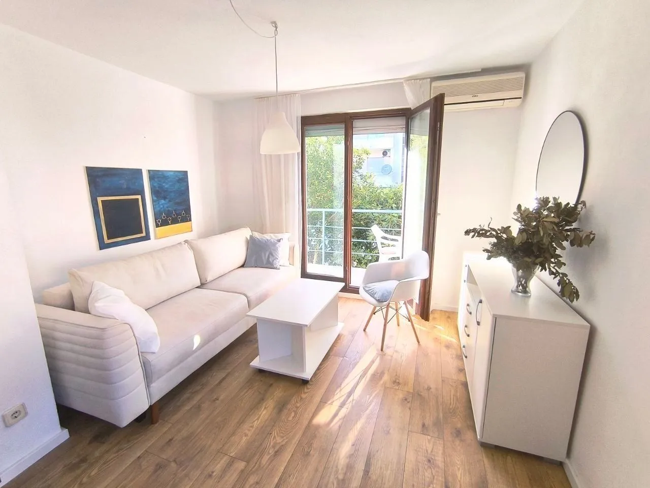 Rent, one bedroom apartment, 43m², Lazi, Budva