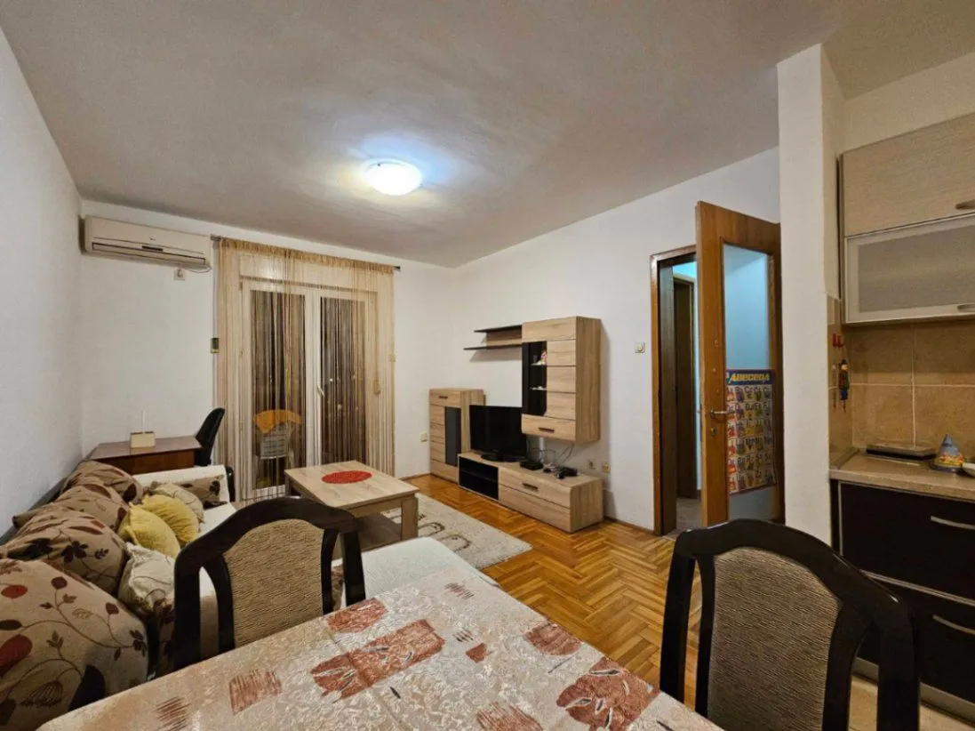 Izdavanje, jednosoban stan, 48m², Zabjelo, Podgorica