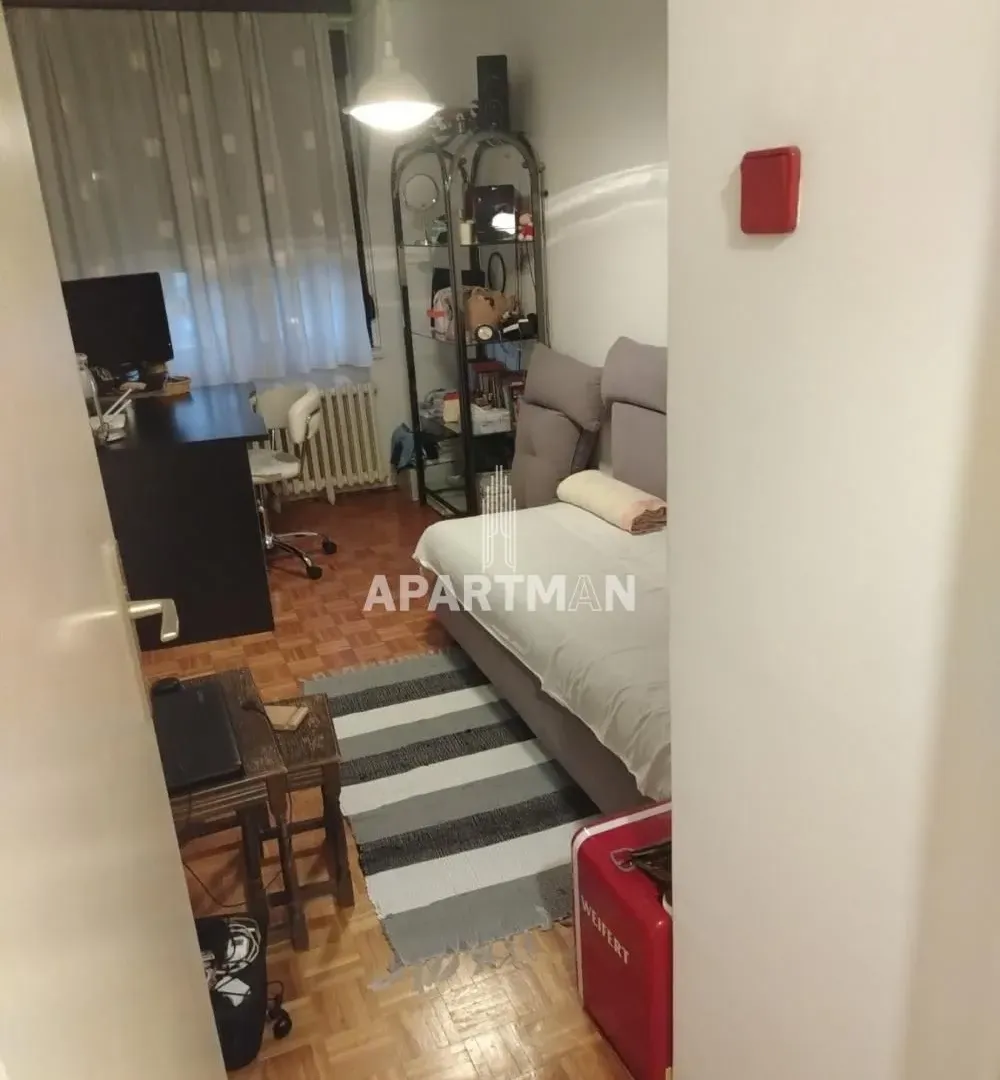 Prodaja, trosoban stan, 73m², Novi Beograd Blok 72, Novi Beograd Sve Podlokacije