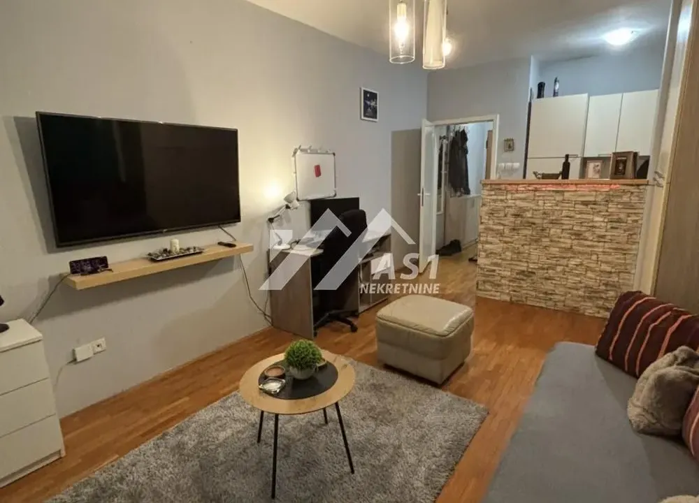 Rent, apartment, 32m², Rotkvarija, Novi Sad Sve Podlokacije