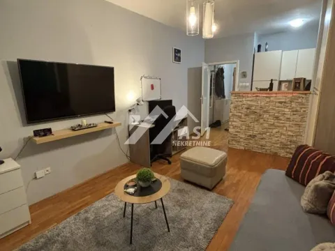 Izdavanje, stan, 32m², Rotkvarija, Novi Sad Sve Podlokacije - image 1