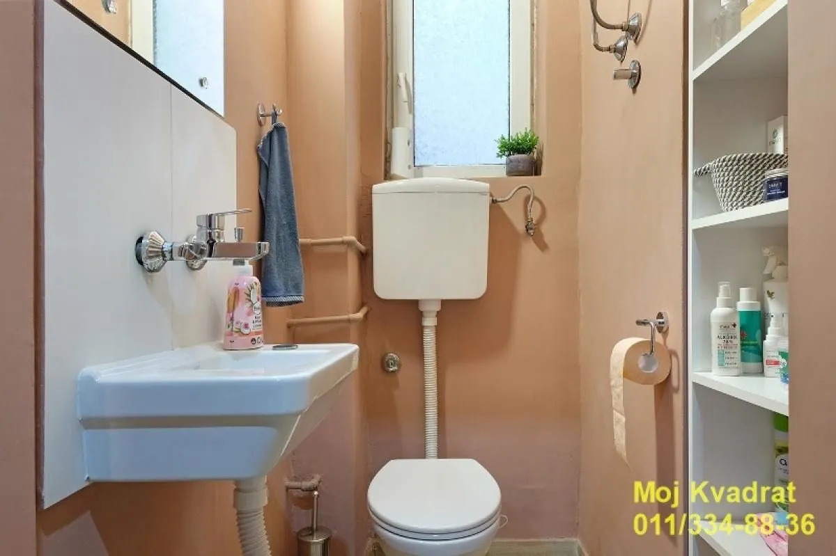 Sale, four bedroom apartment, 77m², Stari Grad, Beograd