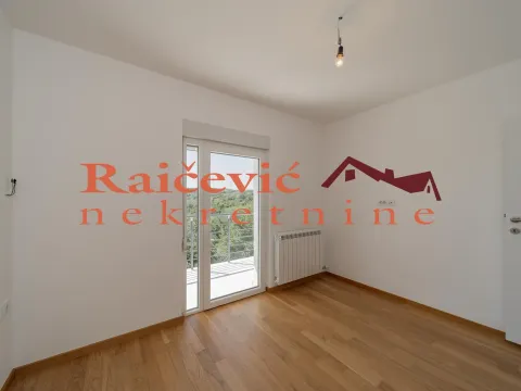 Prodaja, trosoban stan, 81m², Grocka, Beograd - image 19