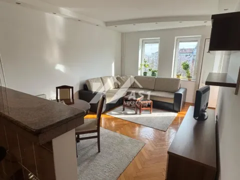 Izdavanje, dvosoban stan, 45m², Sajam, Novi Sad Sve Podlokacije - image 2