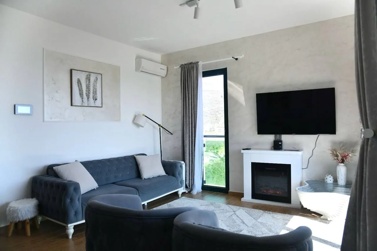 Prodaja, dvosoban stan, 72m², Bečići, Budva