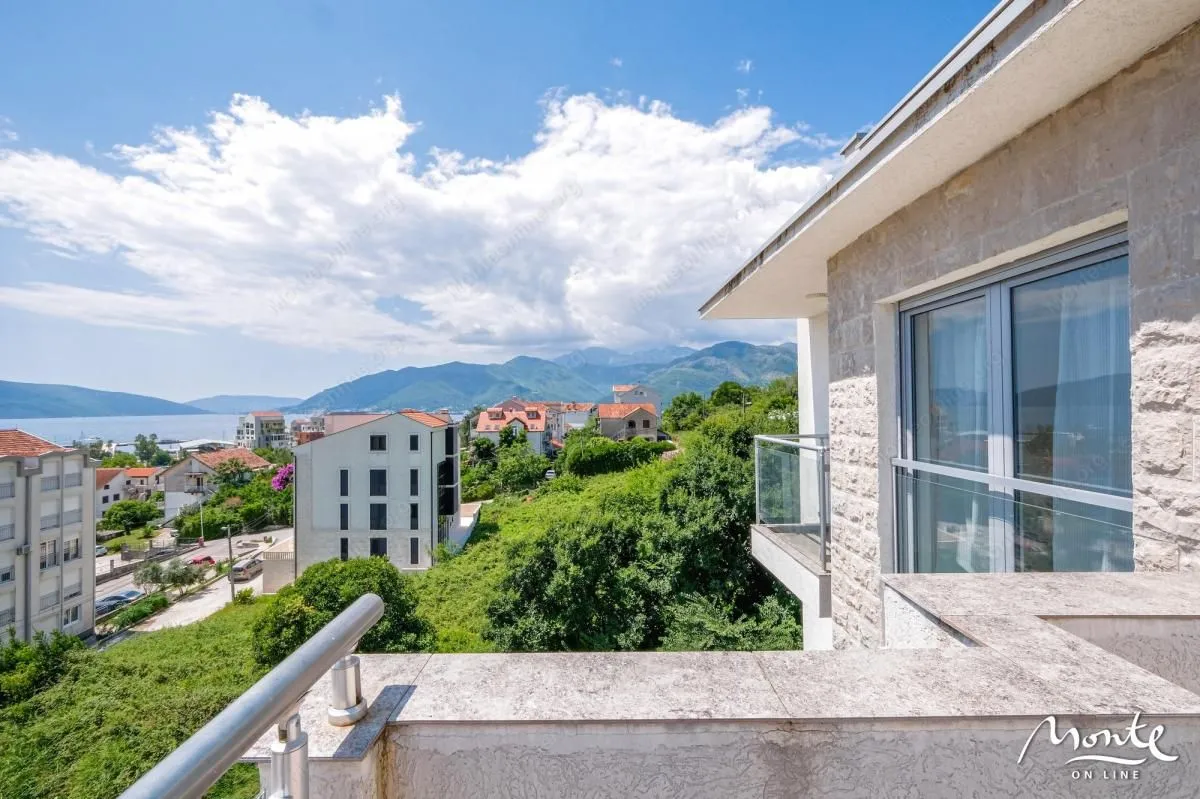 Sale, three bedroom apartment, 116m², Tivat, Crna Gora
