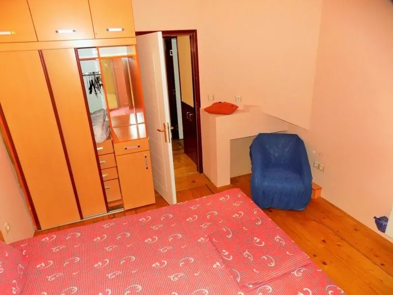 Izdavanje, trosoban stan, 94m², Savski Venac, Beograd