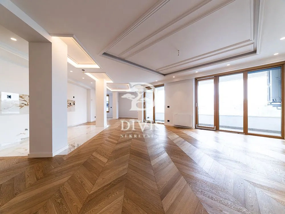 Sale, three bedroom apartment, 198m², Vračar Hram, Vračar Sve Podlokacije