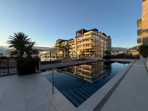 Rent, one bedroom apartment, 81m², Porto Montenegro, Tivat - image 9
