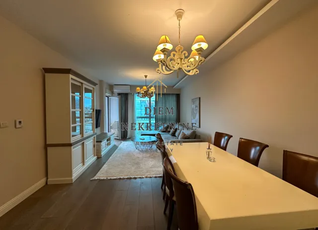 Izdavanje, dvosoban stan, 75m², Preko Morače, Podgorica