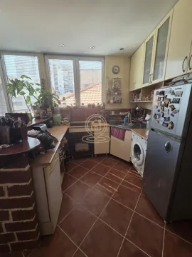 Prodaja, trosoban stan, 75m², Medijana, Niš - image 9