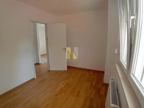 Sale, two bedroom apartment, 40m², Telep, Novi Sad Sve Podlokacije - image 5