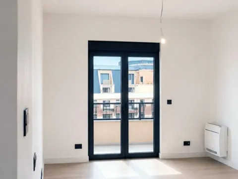 Prodaja, garsonjera, 125m², Preko Morače, Podgorica - image 1