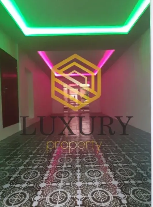 Izdavanje, poslovni prostor, 100m², Stari Aerodrom, Podgorica