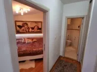 Izdavanje, četvorosoban stan, 100m², Centar, Novi Sad - image 11