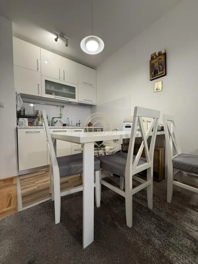 Prodaja, dvosoban stan, 40m², Crveni Pevac, Niš