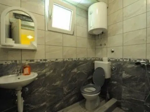 Prodaja, kuća, 124m², Cetinje, Crna Gora - image 4