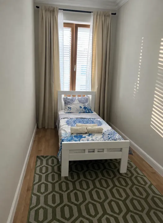 Izdavanje, trosoban stan, 97m², Porto Montenegro, Tivat