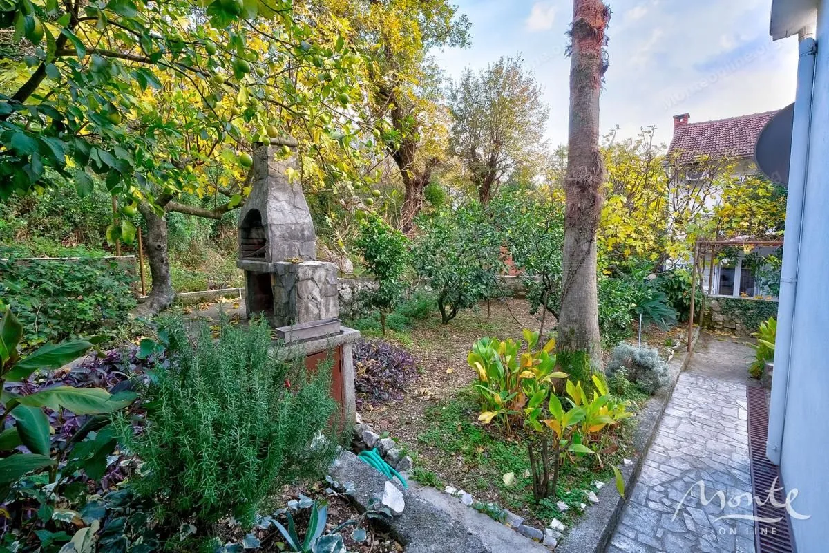 Prodaja, kuća, 67m², Orahovac, Kotor
