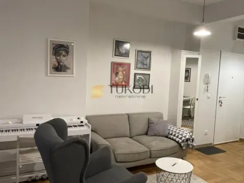 Izdavanje, garsonjera, 35m², Stari Grad, Beograd - image 2