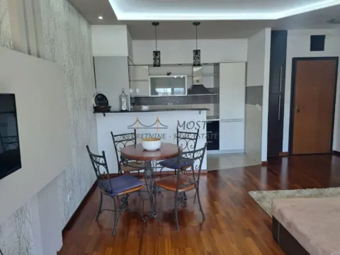 Izdavanje, jednosoban stan, 59m², City Kvart, Podgorica - image 5