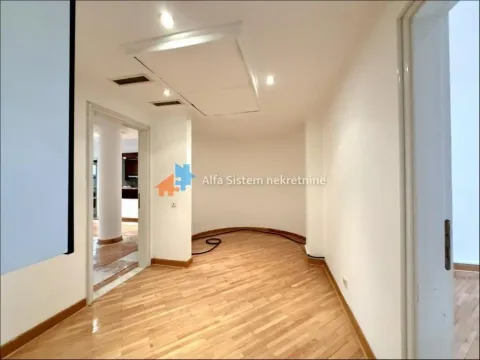 Izdavanje, poslovni prostor, 147m², Kalenić Pijaca, Vračar Sve Podlokacije - image 22