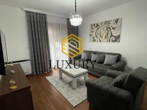 Izdavanje, dvosoban stan, 70m², Master Kvart, Podgorica - image 4
