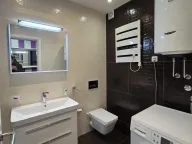 Izdavanje, trosoban stan, 140m², Preko Morače, Podgorica - image 36