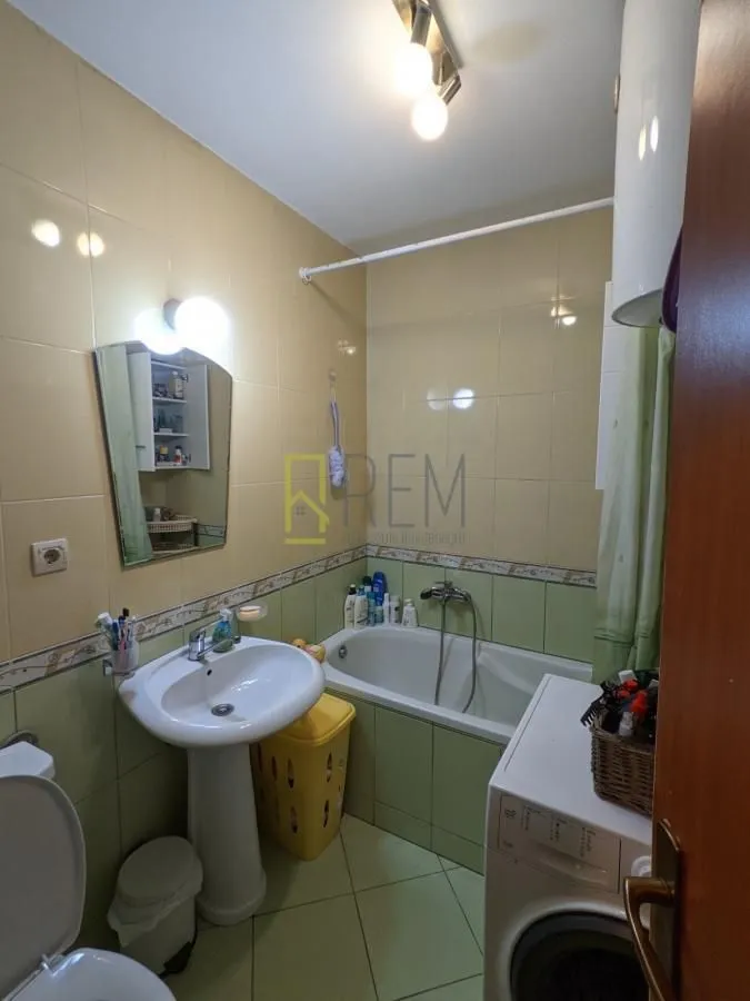 Prodaja, trosoban stan, 80m², Stari Aerodrom, Podgorica