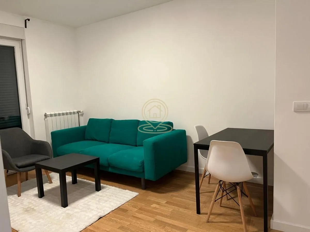 Izdavanje, dvosoban stan, 35m², Lekino Brdo, Voždovac Sve Podlokacije
