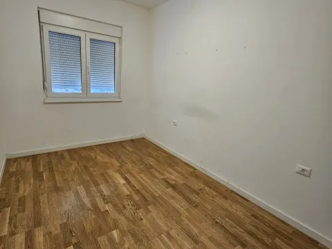 Izdavanje, trosoban stan, 116m², Zabjelo, Podgorica - image 4