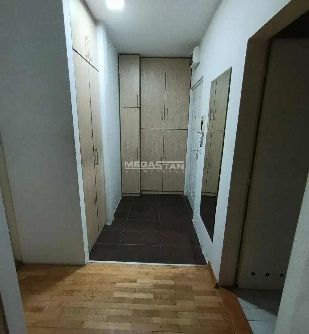 Sale, three bedroom apartment, 93m², Karaburma, Palilula Sve Podlokacije