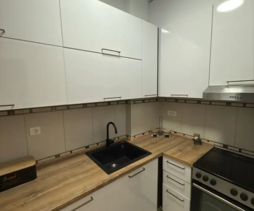 Izdavanje, jednosoban stan, 55m², Centar, Podgorica