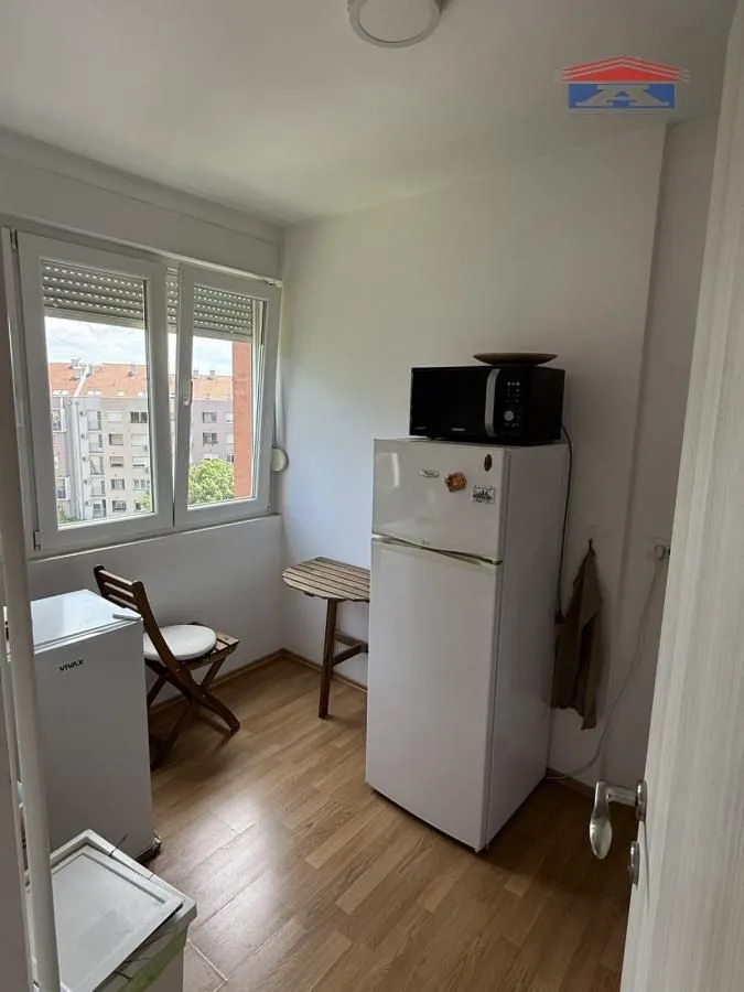 Rent, three bedroom apartment, 85m², Bulevar Oslobodjenja, Novi Sad Sve Podlokacije