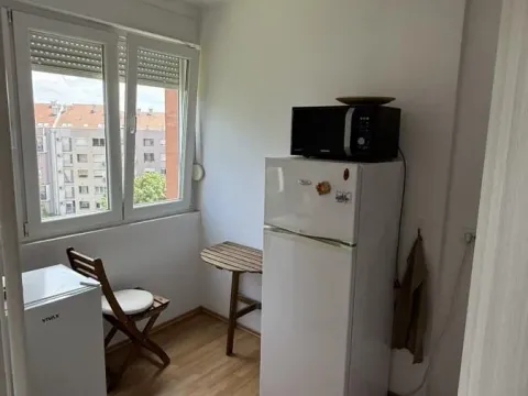 Rent, three bedroom apartment, 85m², Bulevar Oslobodjenja, Novi Sad Sve Podlokacije - image 7