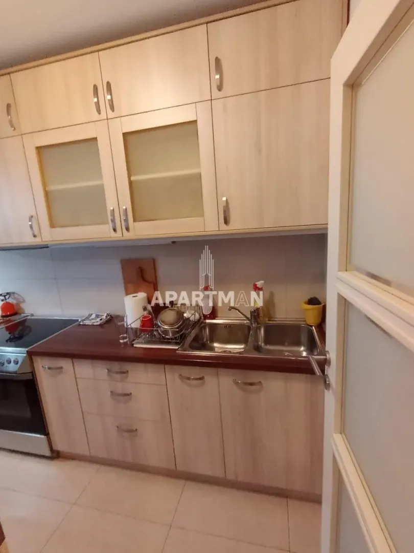 Prodaja, jednosoban stan, 50m², Novi Beograd Sve Podlokacije, Beograd