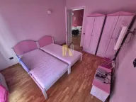 Prodaja, kuća, 248m², Surčin, Beograd - image 32