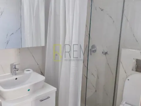 Izdavanje, dvosoban stan, 63m², Drac, Podgorica - image 8