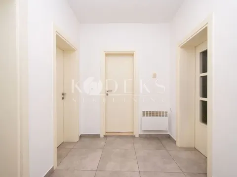 Izdavanje, dvosoban stan, 92m², Gorica C, Podgorica - image 13